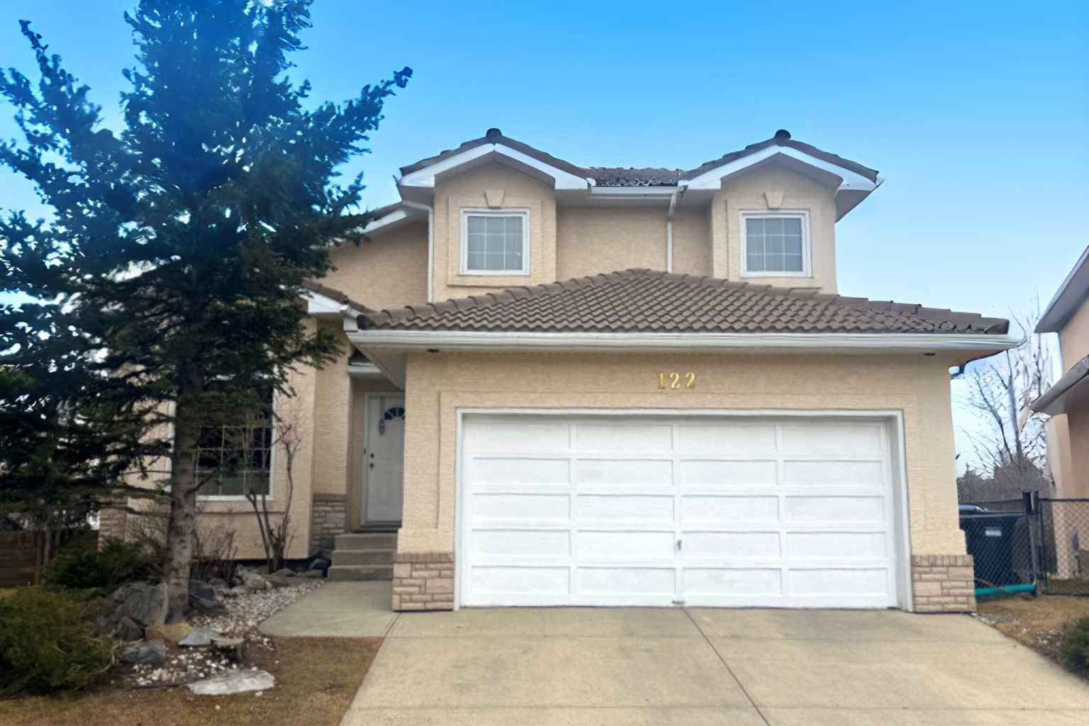 122 Hampstead Close NW, Calgary, AB T3A 5J1