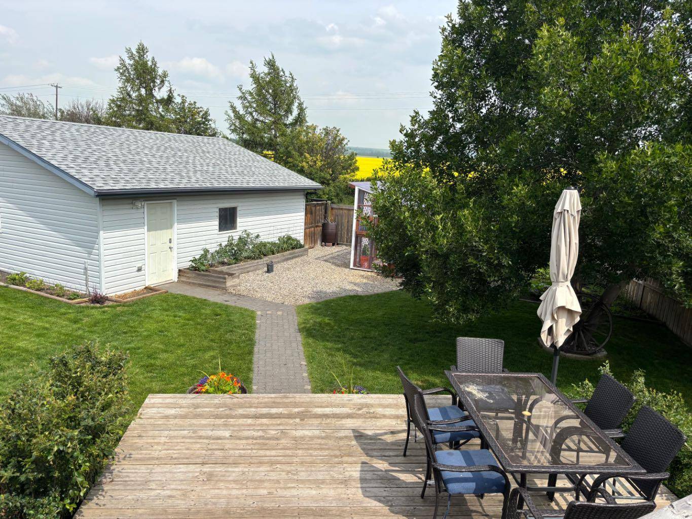 Red Deer, AB T4R3C2,228 Deschner Close
