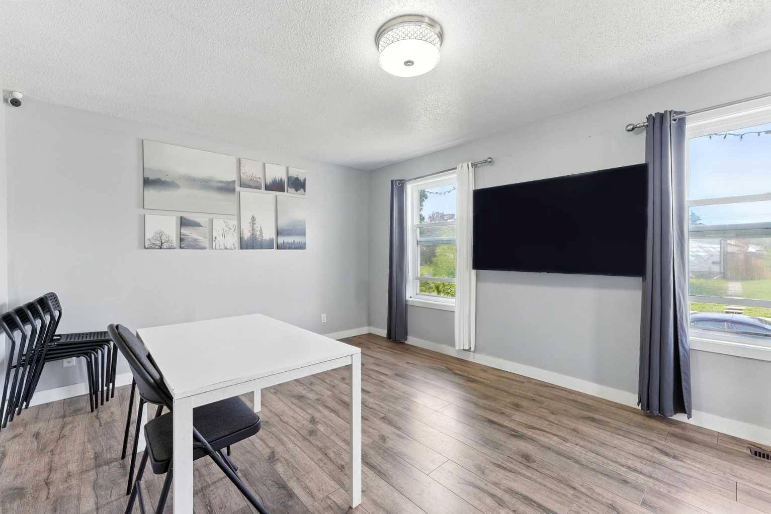Calgary, AB T1Y 4H9,218 Whitman PL NE