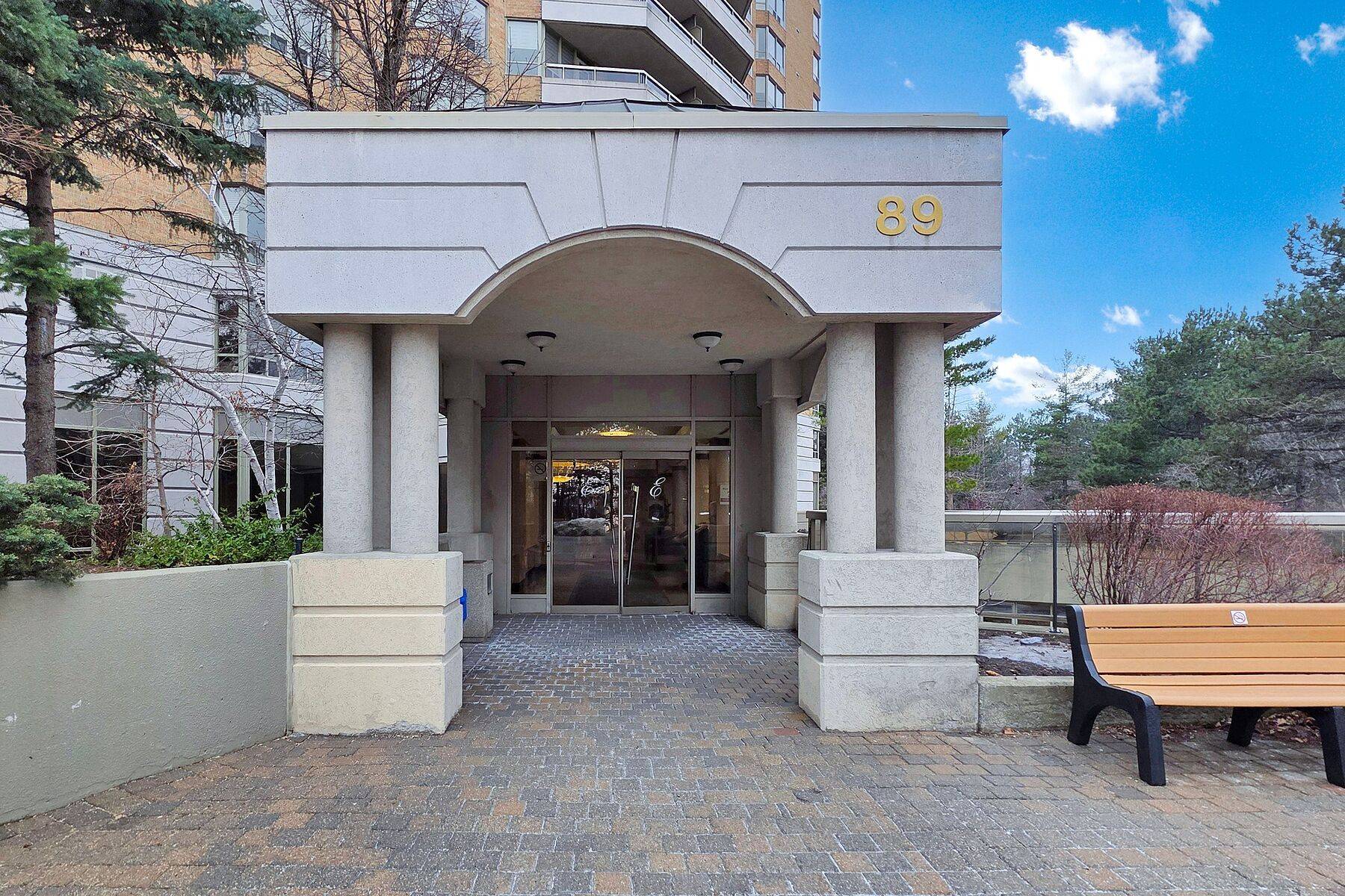 Toronto C15, ON M2H 3S6,89 Skymark DR #610