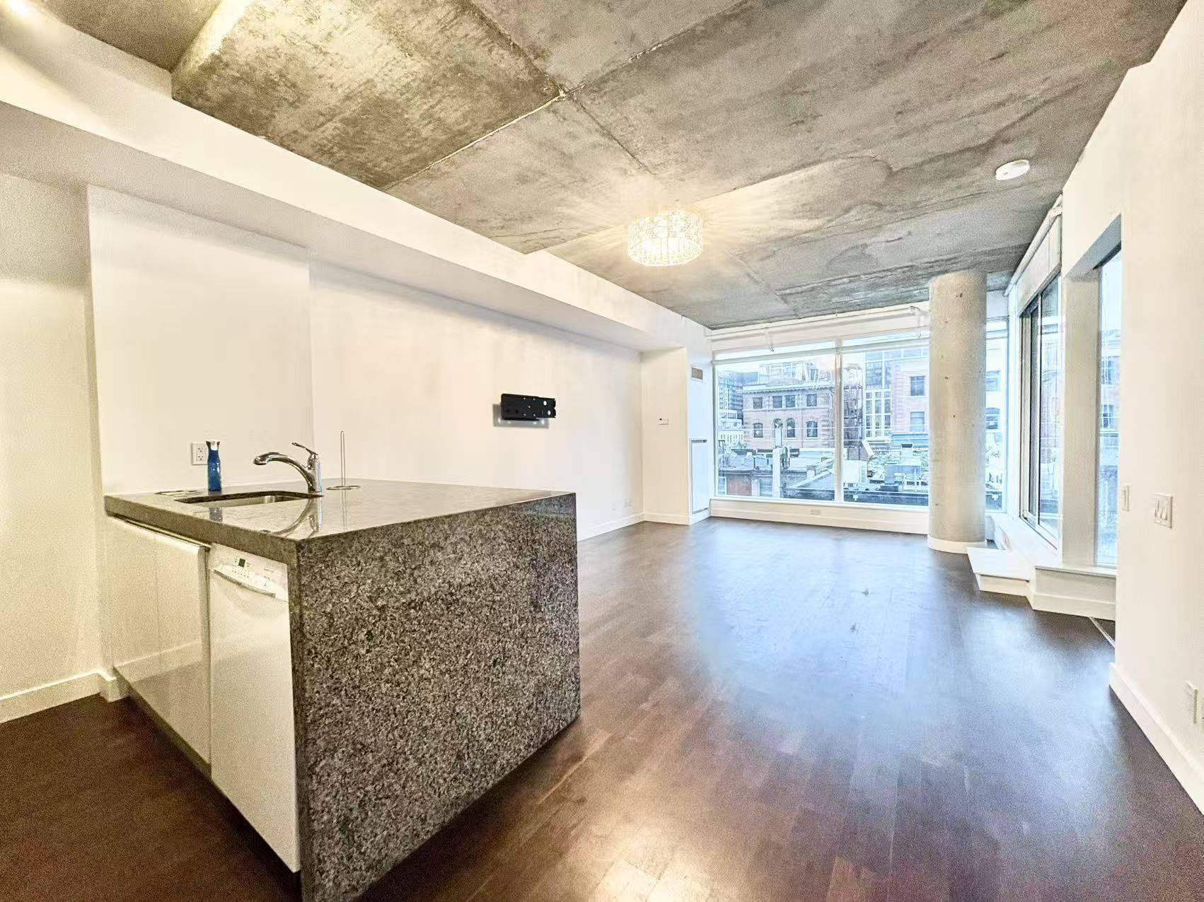 Toronto C01, ON M5V 2M9,75 Portland ST #510