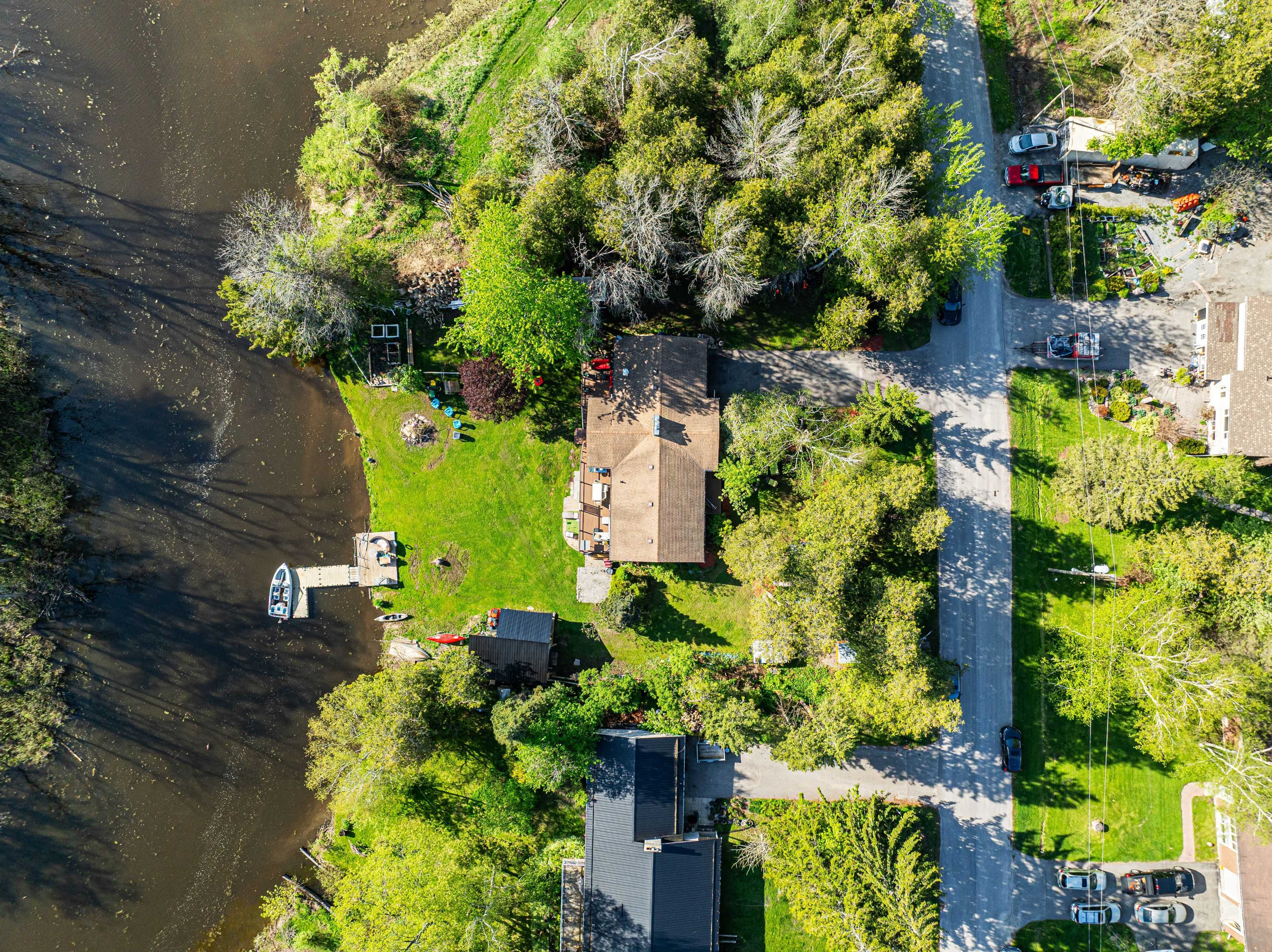 Scugog, ON L0C 1G0,32 Nonquon DR