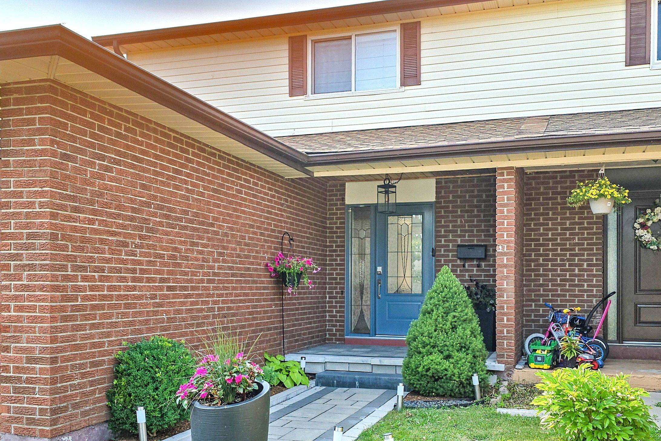 Oshawa, ON L1J 6A2,586 Balsam CRES
