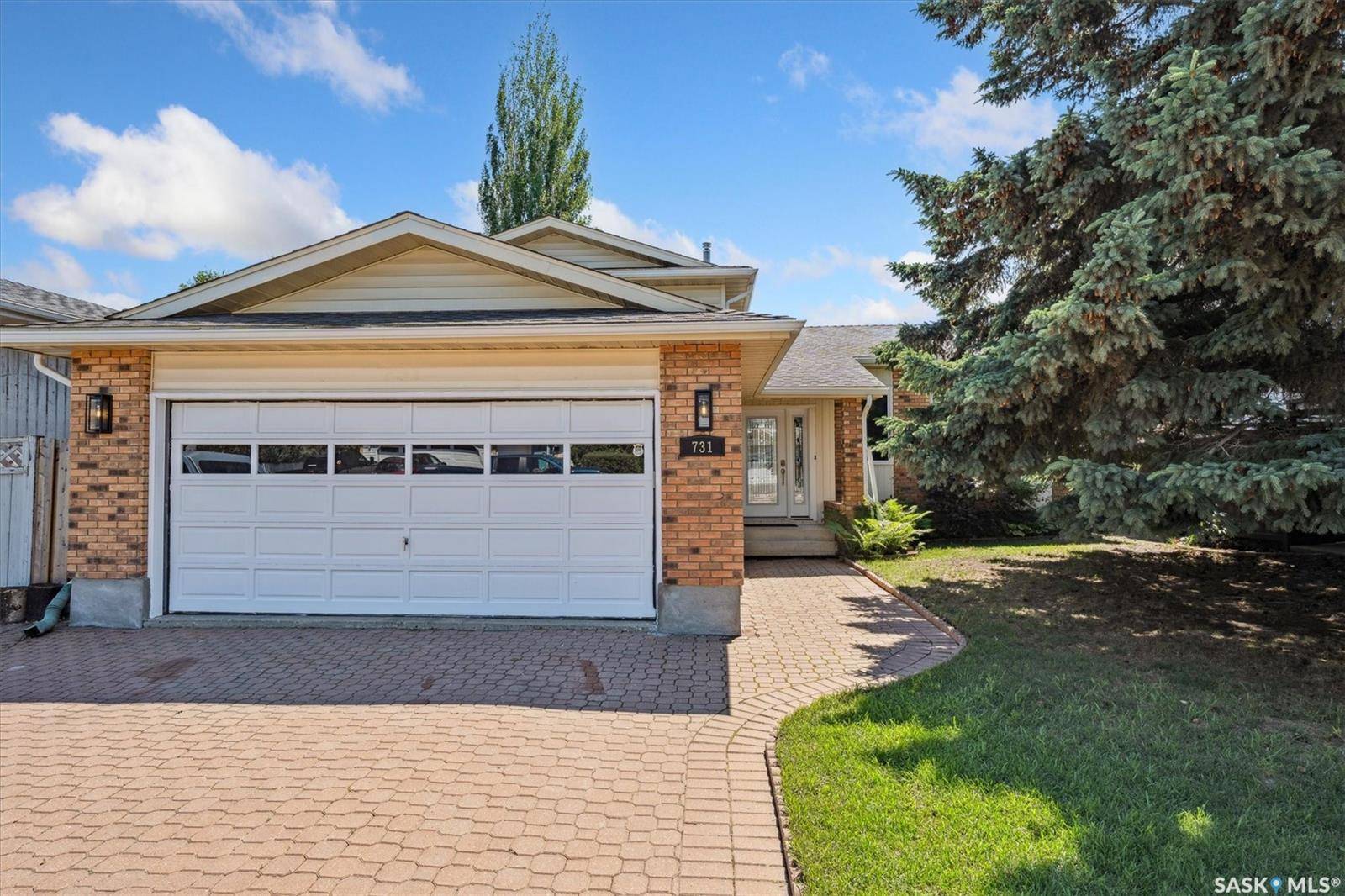 731 Swan CRESCENT, Saskatoon, SK S7J 5C7