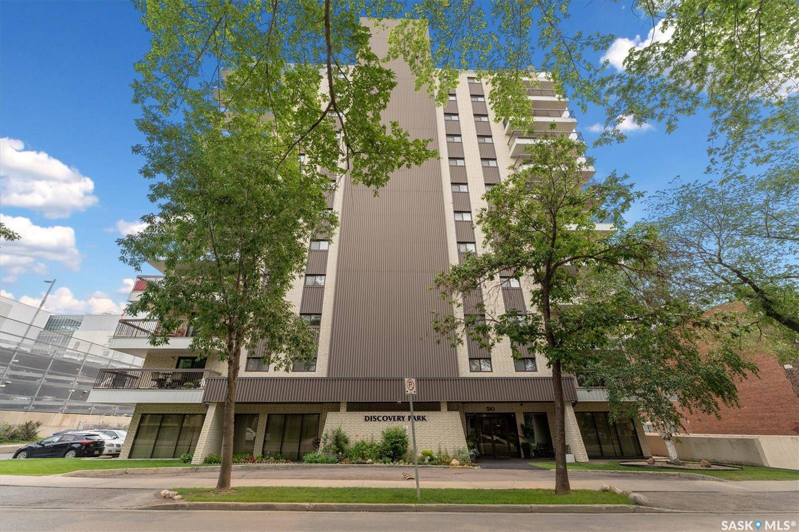 510 5TH AVENUE N #704, Saskatoon, SK S7K 2R2