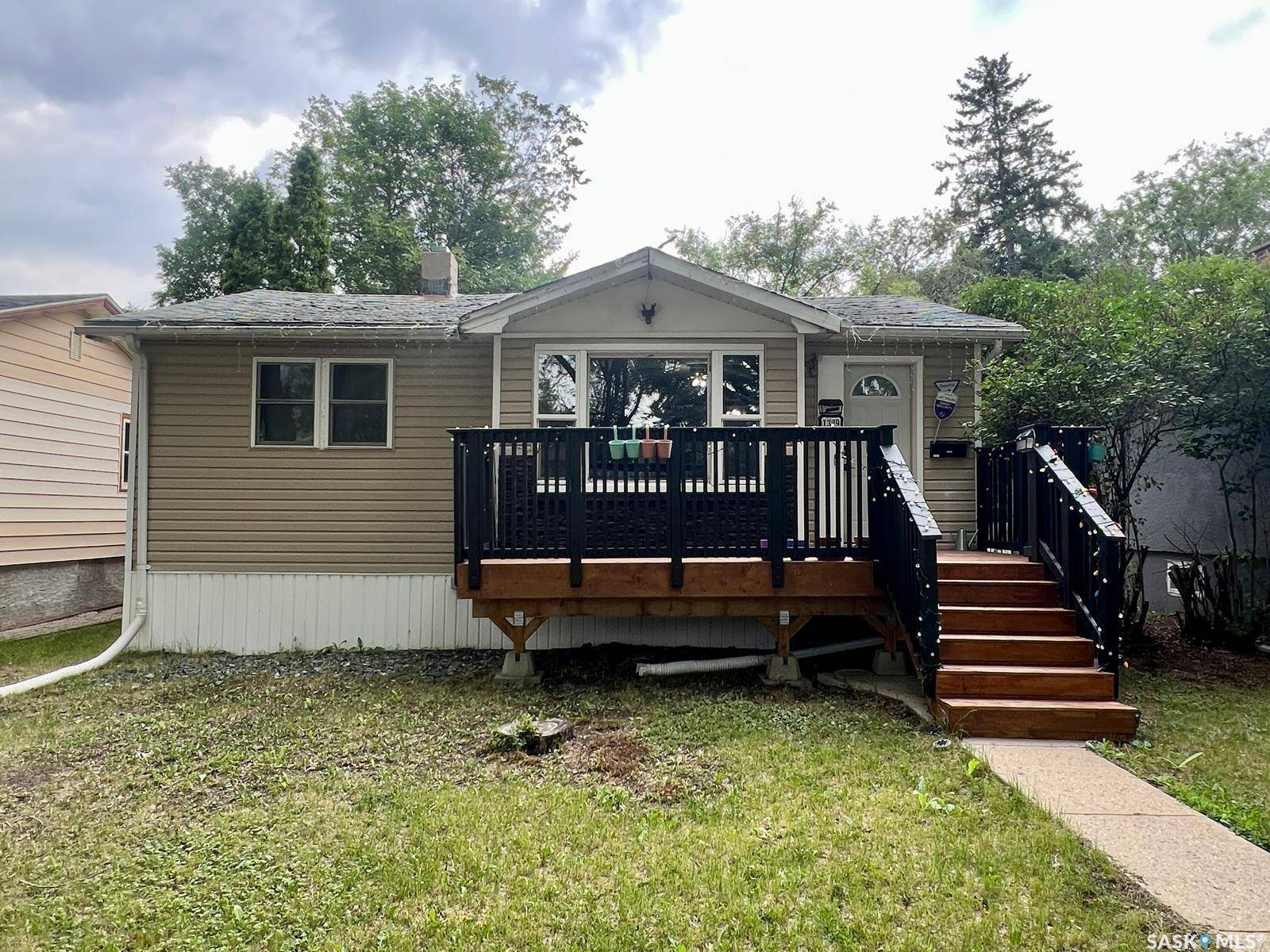 1329 Aberdeen STREET, Regina, SK S4T 5K3