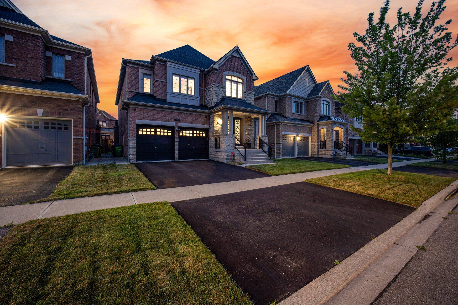 Brampton, ON L6Y 6B2,106 Rising Hill RDG