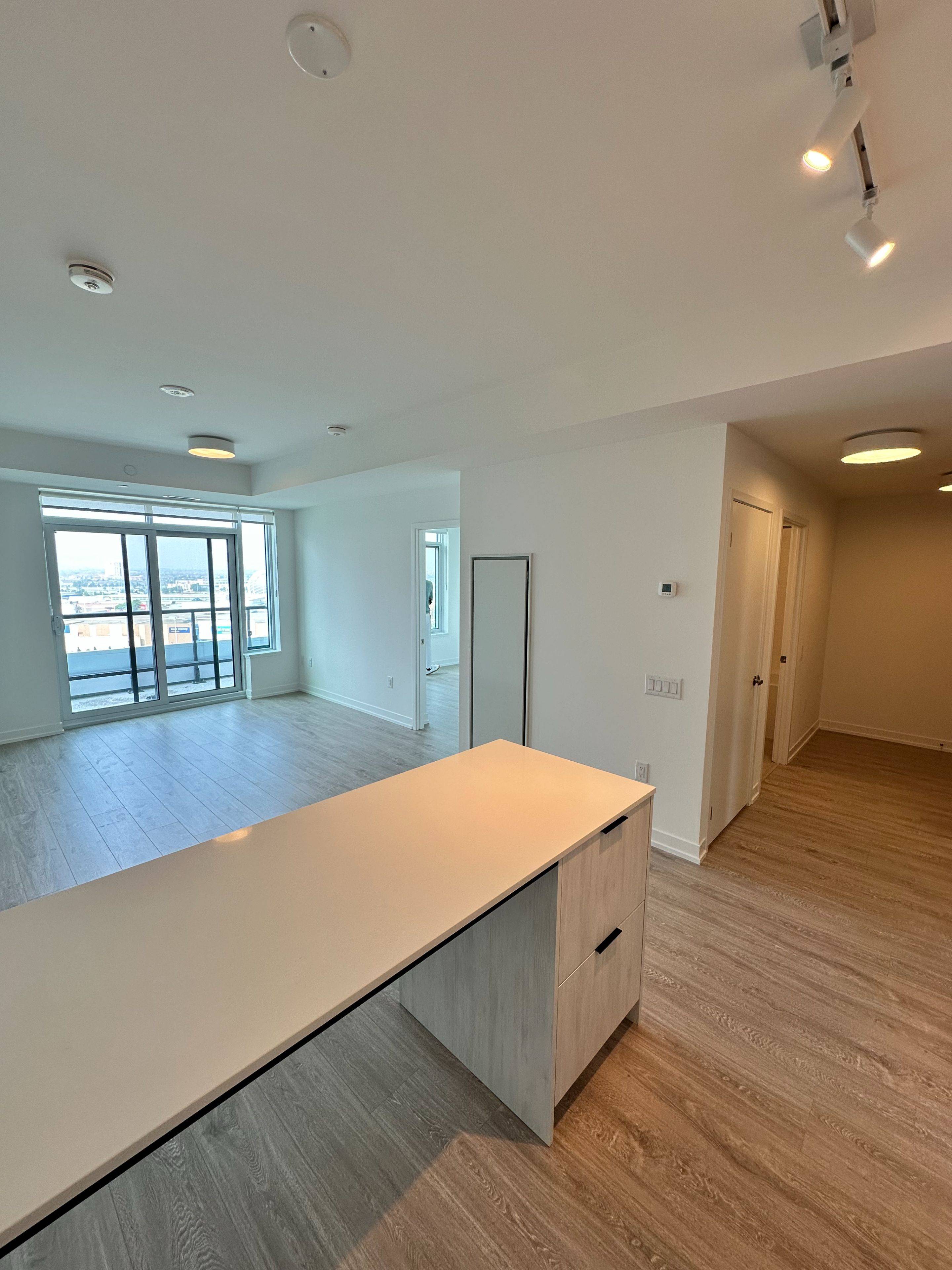 Mississauga, ON L5M 2T1,2485 Eglinton AVE W #1422