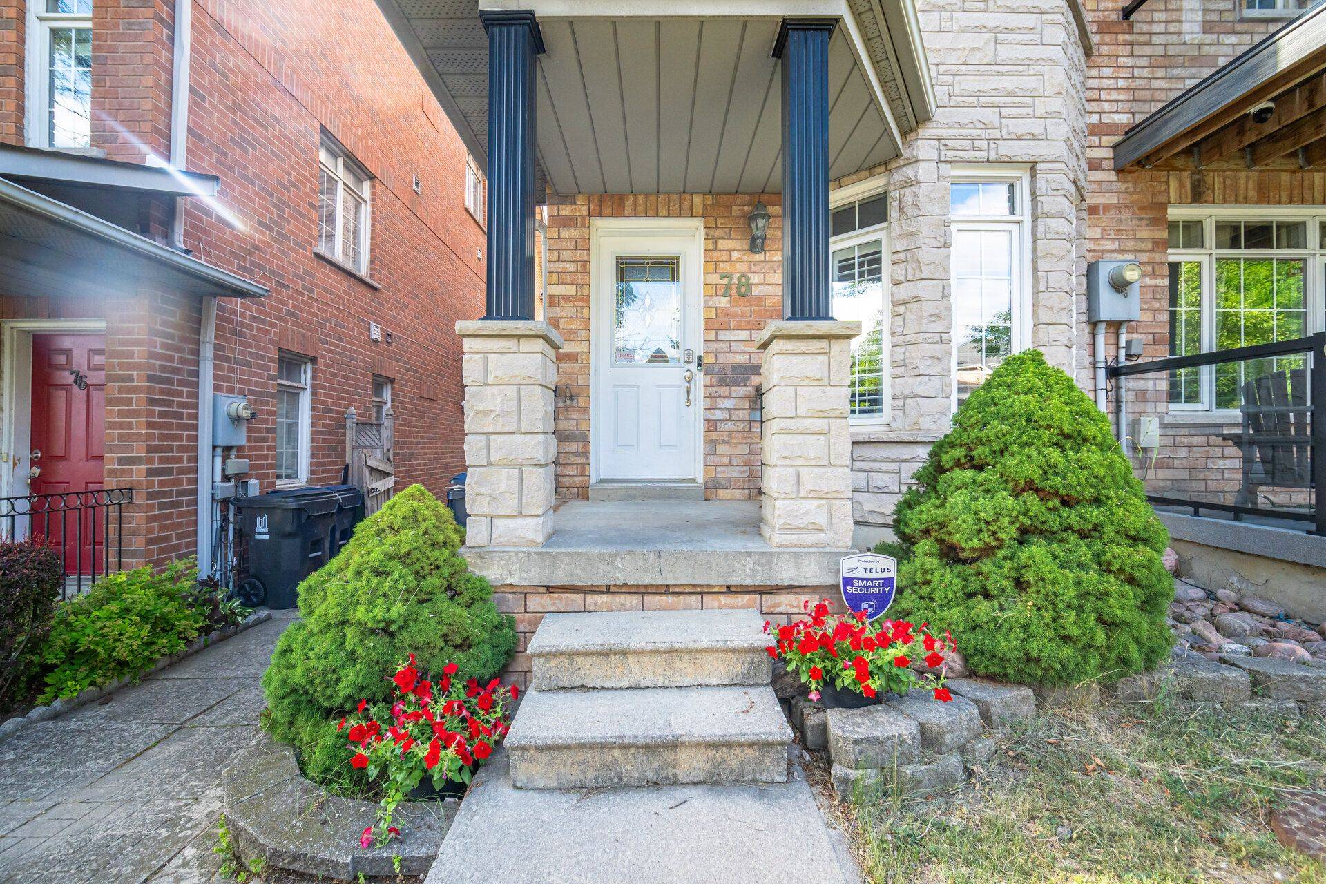 Toronto W04, ON M6L 3G1,78 Rory RD