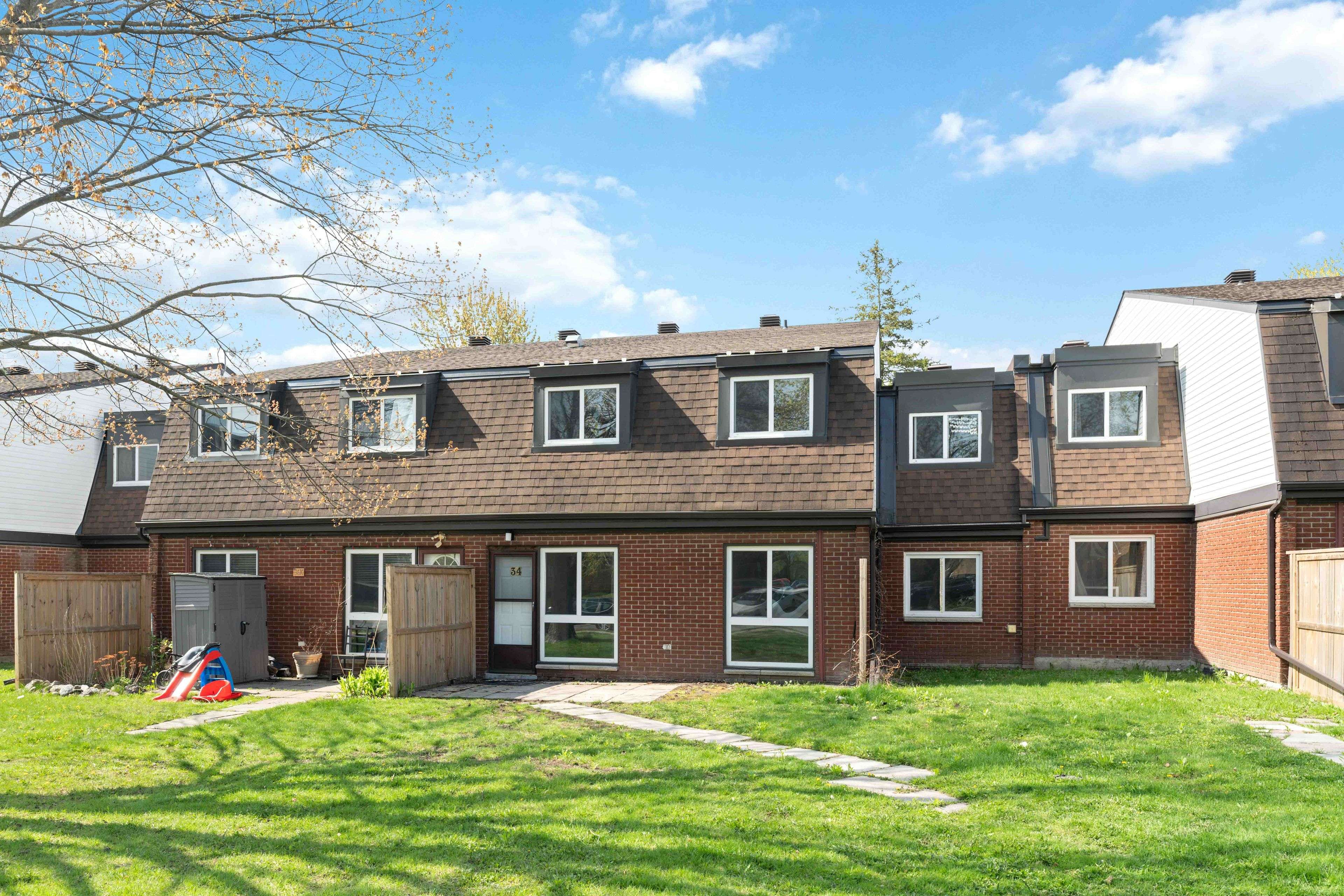 1958 Jasmine CRES #34J, Beacon Hill North - South And Area, ON K1J 7W1