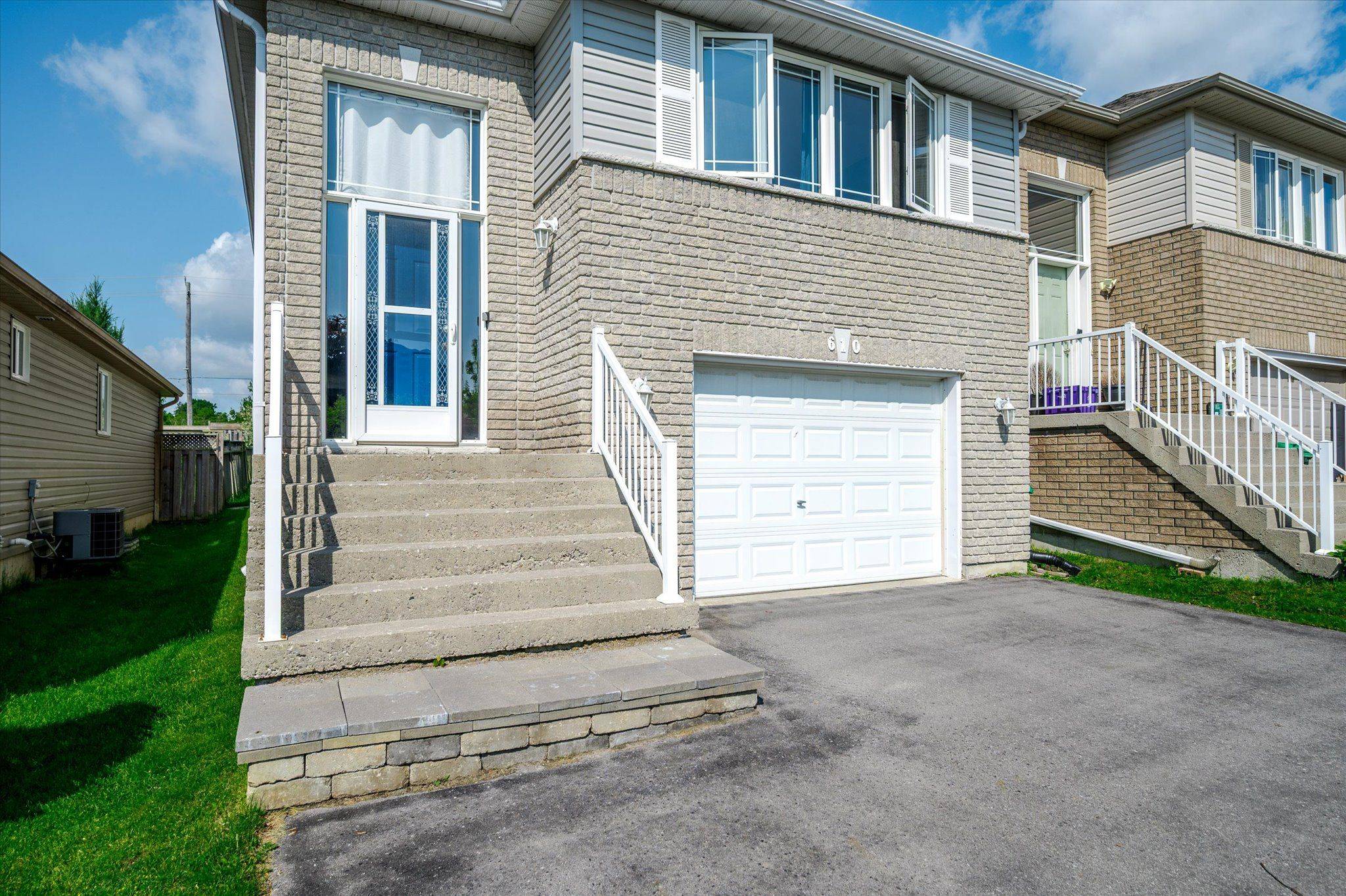 Peterborough West, ON K9K 2S2,610 Clancy CRES