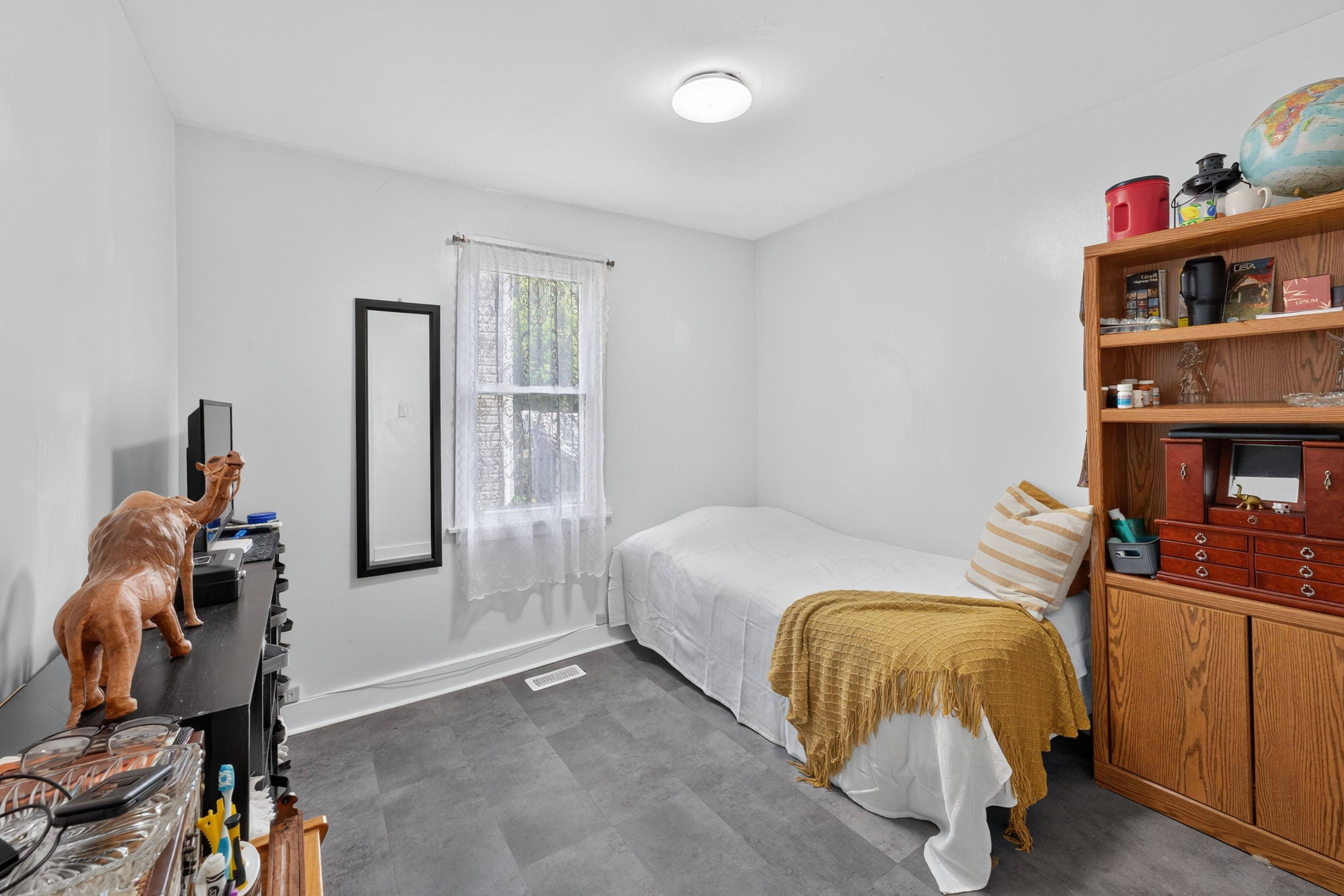 Kingston, ON K7K 4N6,11 Kingscourt AVE