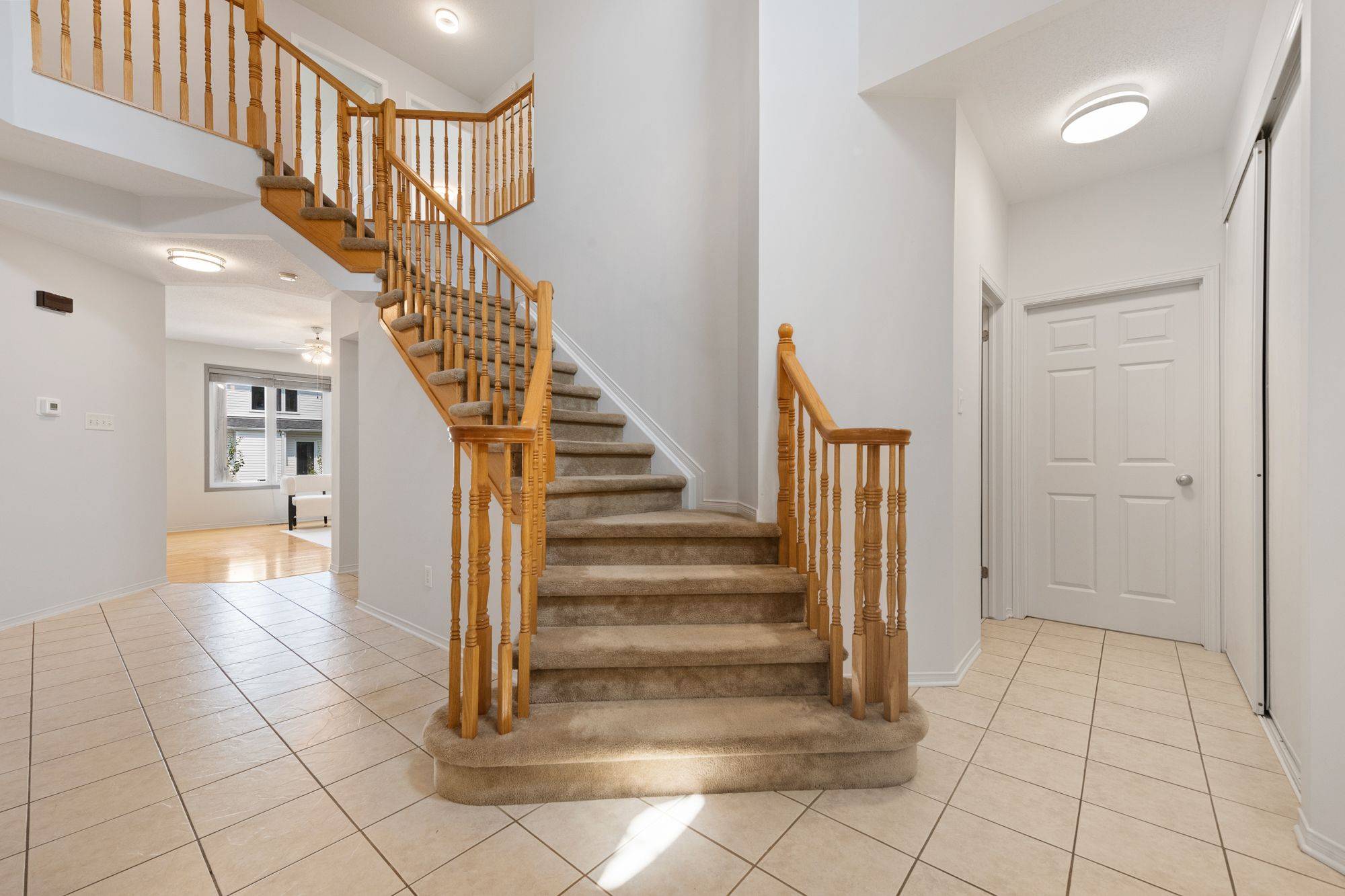 Kanata, ON K2K 3E3,26 Redcar CRES