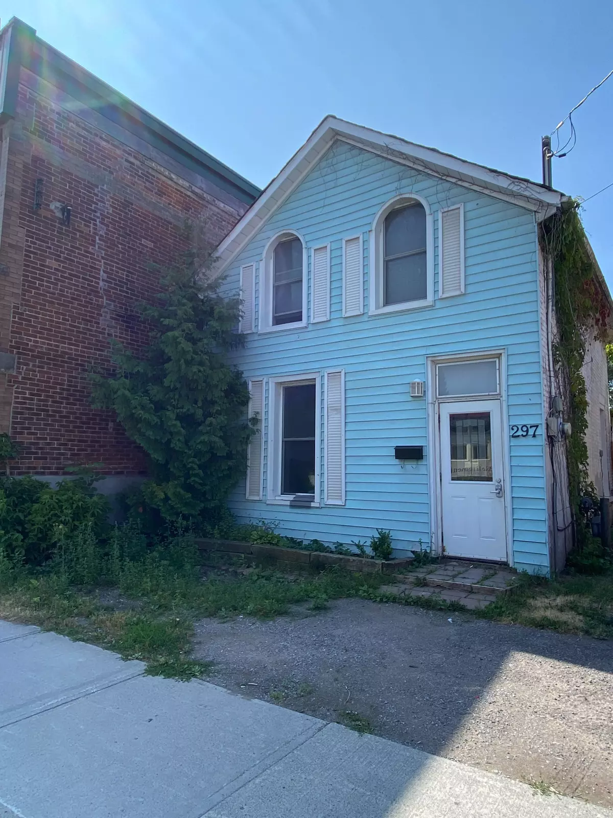 Peterborough Central, ON K9J 2N7,297 Sherbrooke ST