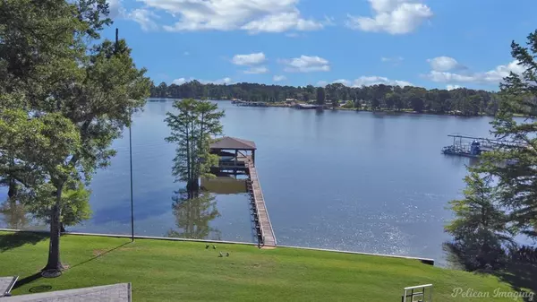 Shreveport, LA 71109,5305 S Lakeshore Drive