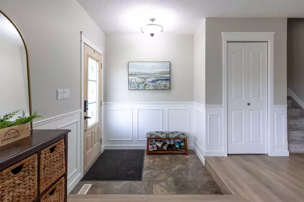 Lloydminster, AB T9V 1M1,2907 51B AVE