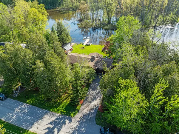 Scugog, ON L0C 1G0,32 Nonquon DR