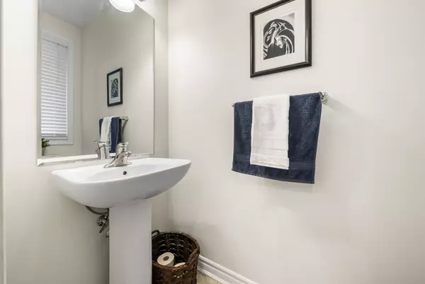 Whitby, ON L1P 0G1,125 Westfield DR