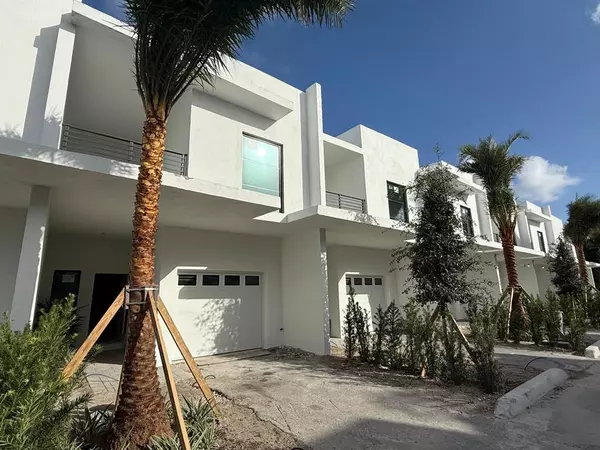 Hollywood, FL 33020,2526 Pierce Street #4