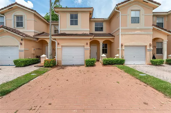 Miami, FL 33186,12376 SW 126th Ave