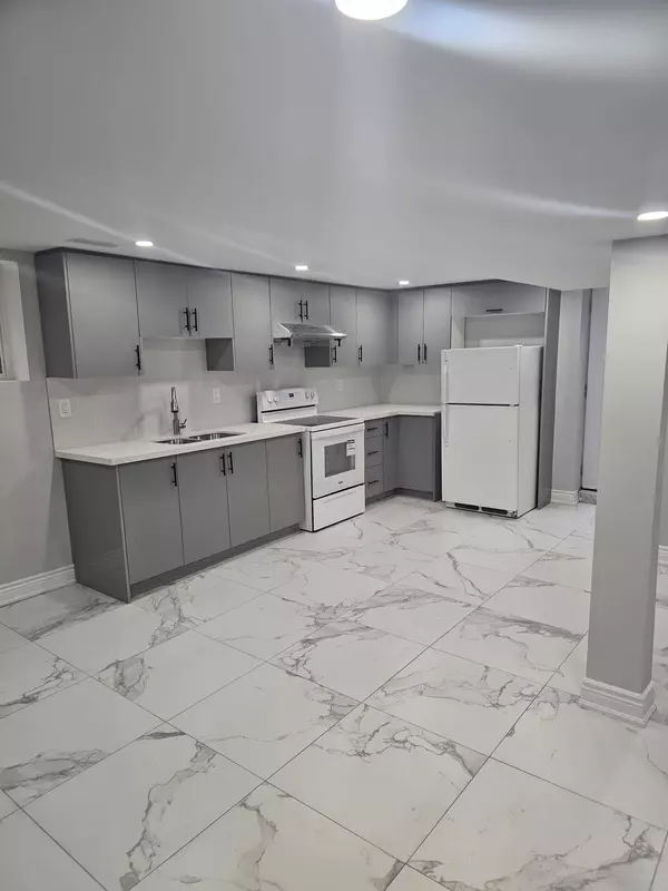 Toronto W10, ON M9W 3J9,83 Porterfield RD
