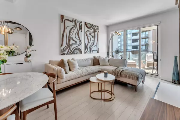 Toronto W06, ON M8V 0H9,10 Parklawn RD #1305