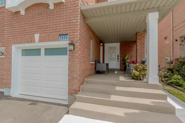 Mississauga, ON L5M 6Y8,5696 Margarita CRES