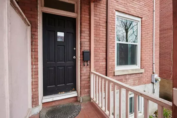 Lower Town - Sandy Hill, ON K1N 7Z5,349 Chapel ST