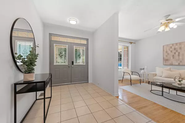 Kanata, ON K2K 3E3,26 Redcar CRES