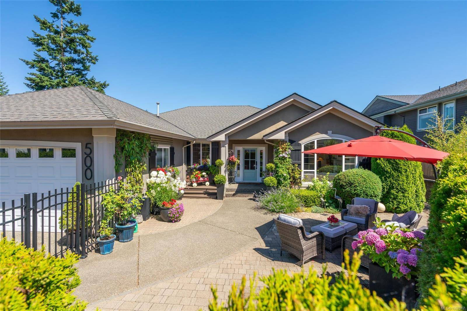 500 Muirfield Close, Qualicum Beach, BC V9K 2J9