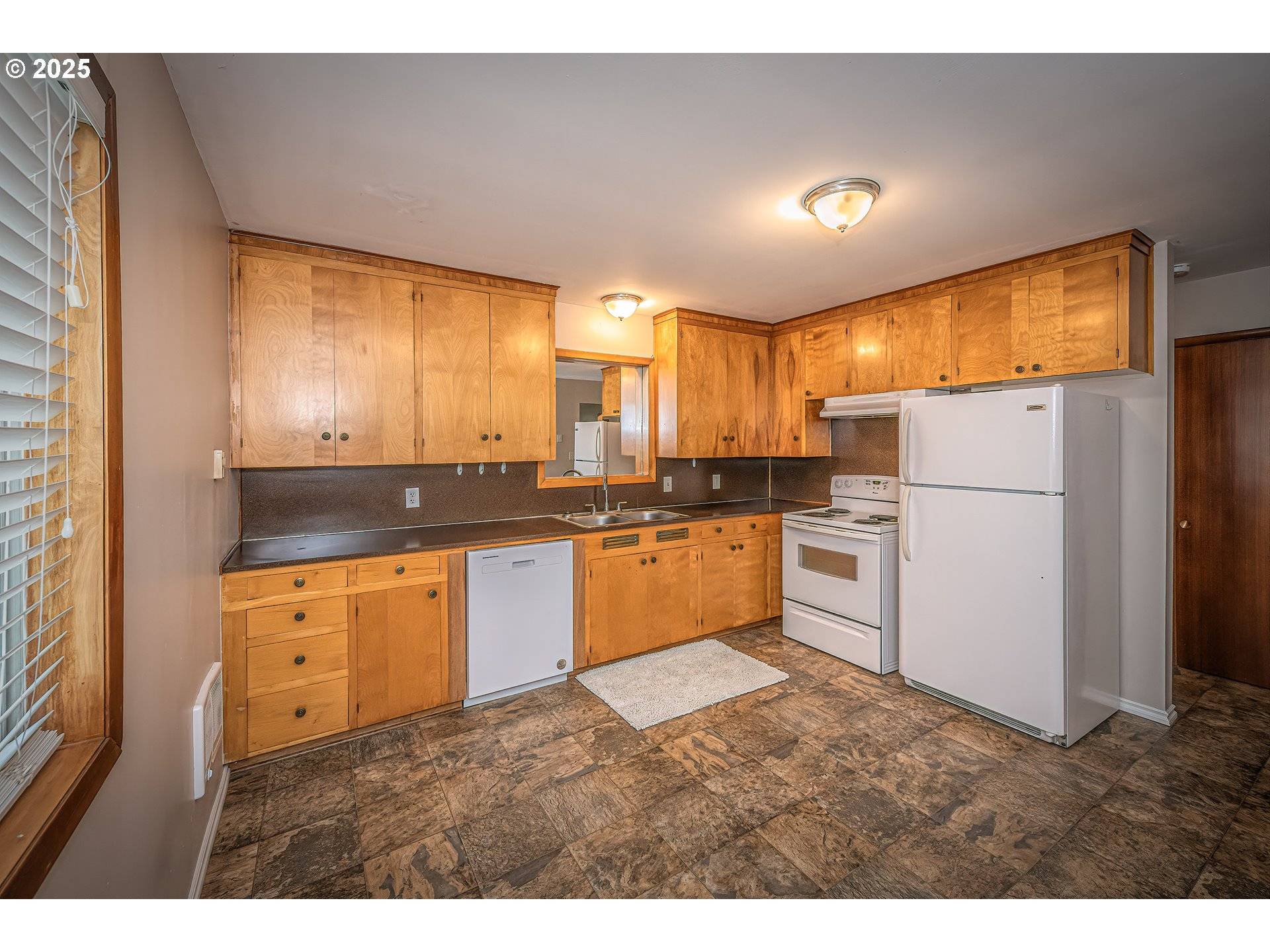 Milton Freewater, OR 97862,1116 HELEN ST
