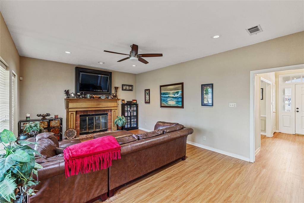 3204 Windy Hill, Denton, TX 76209