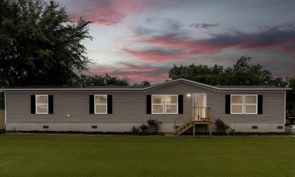114 St Michaels Drive, Trinidad, TX 75163