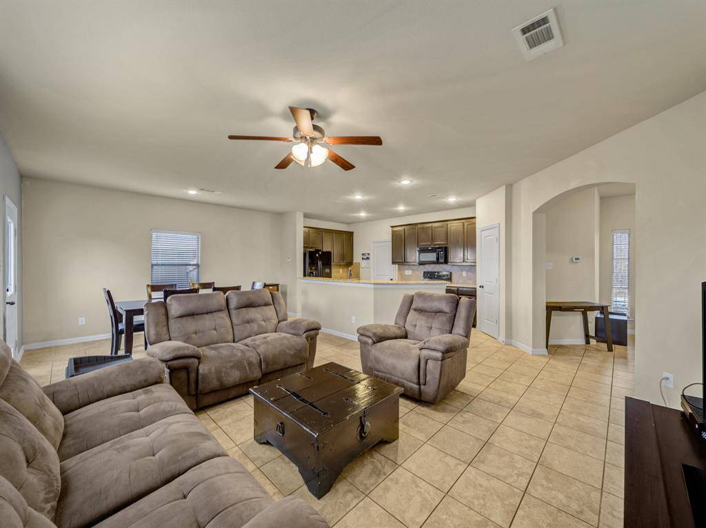 Gainesville, TX 76240,3501 Austin Street