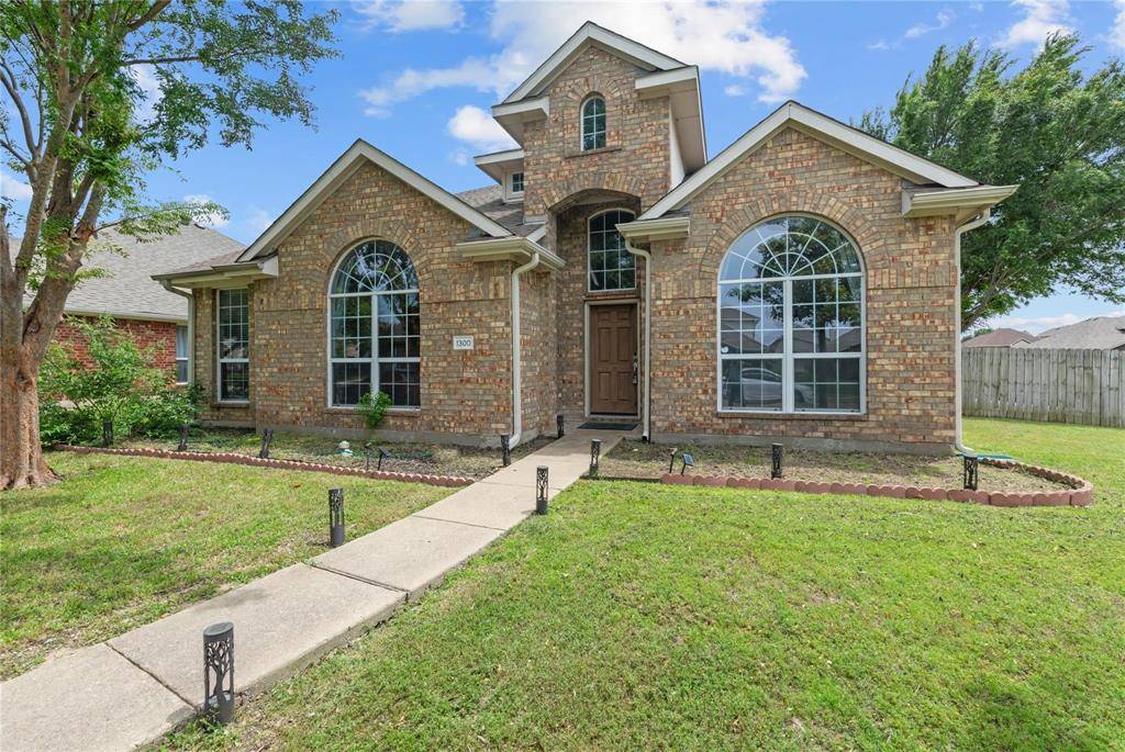 1300 E Oak Street, Wylie, TX 75098