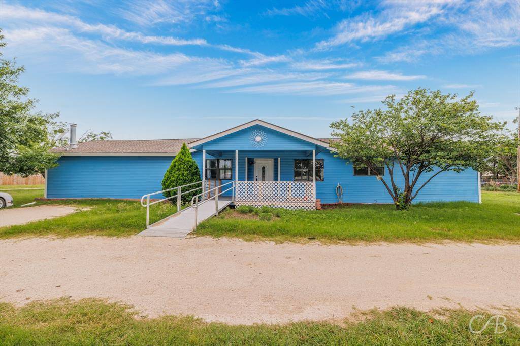 310 Avenue G, Hawley, TX 79525