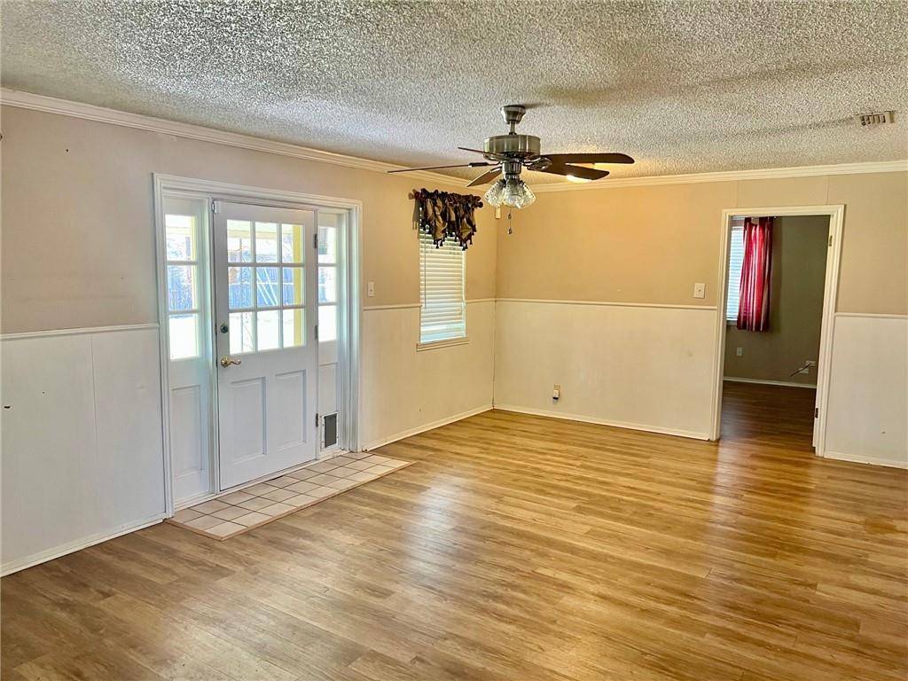 Robinson, TX 76706,808 W Denison Drive