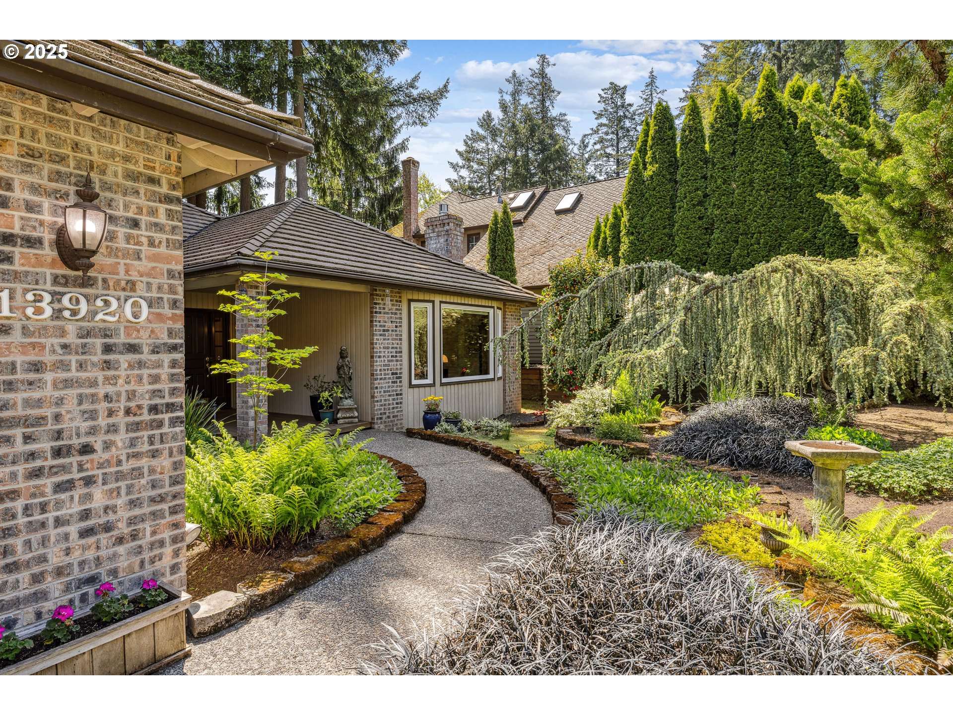 13920 SW SECRETARIET LN, Beaverton, OR 97008