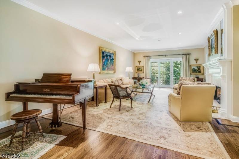 Morris Twp., NJ 07960,17 Pippins Way