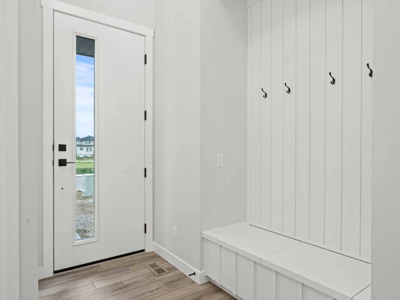 Chestermere, AB T1X 3C2,271 Kinniburgh LOOP