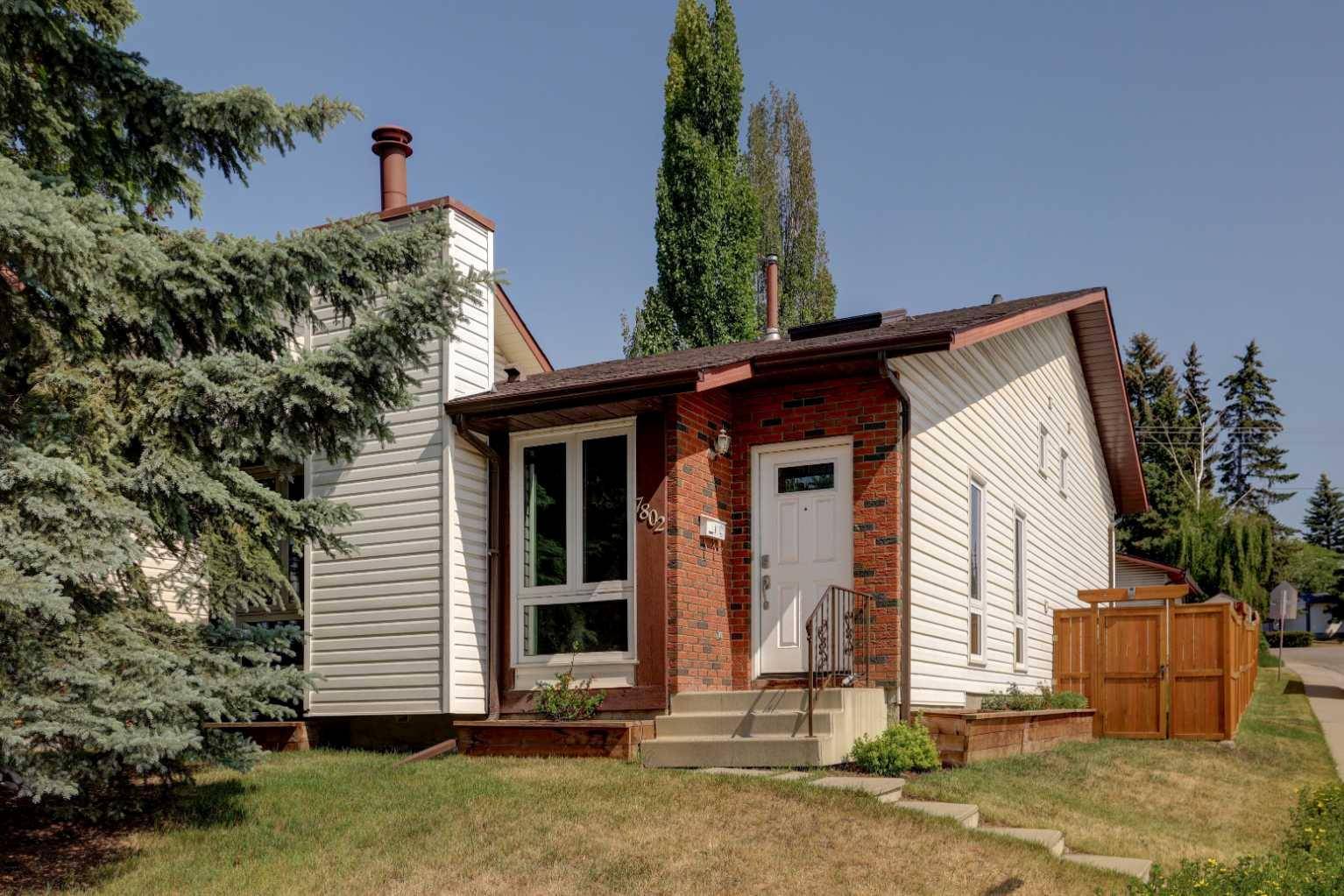 7802 Ranchview DR NW, Calgary, AB T3G1X8