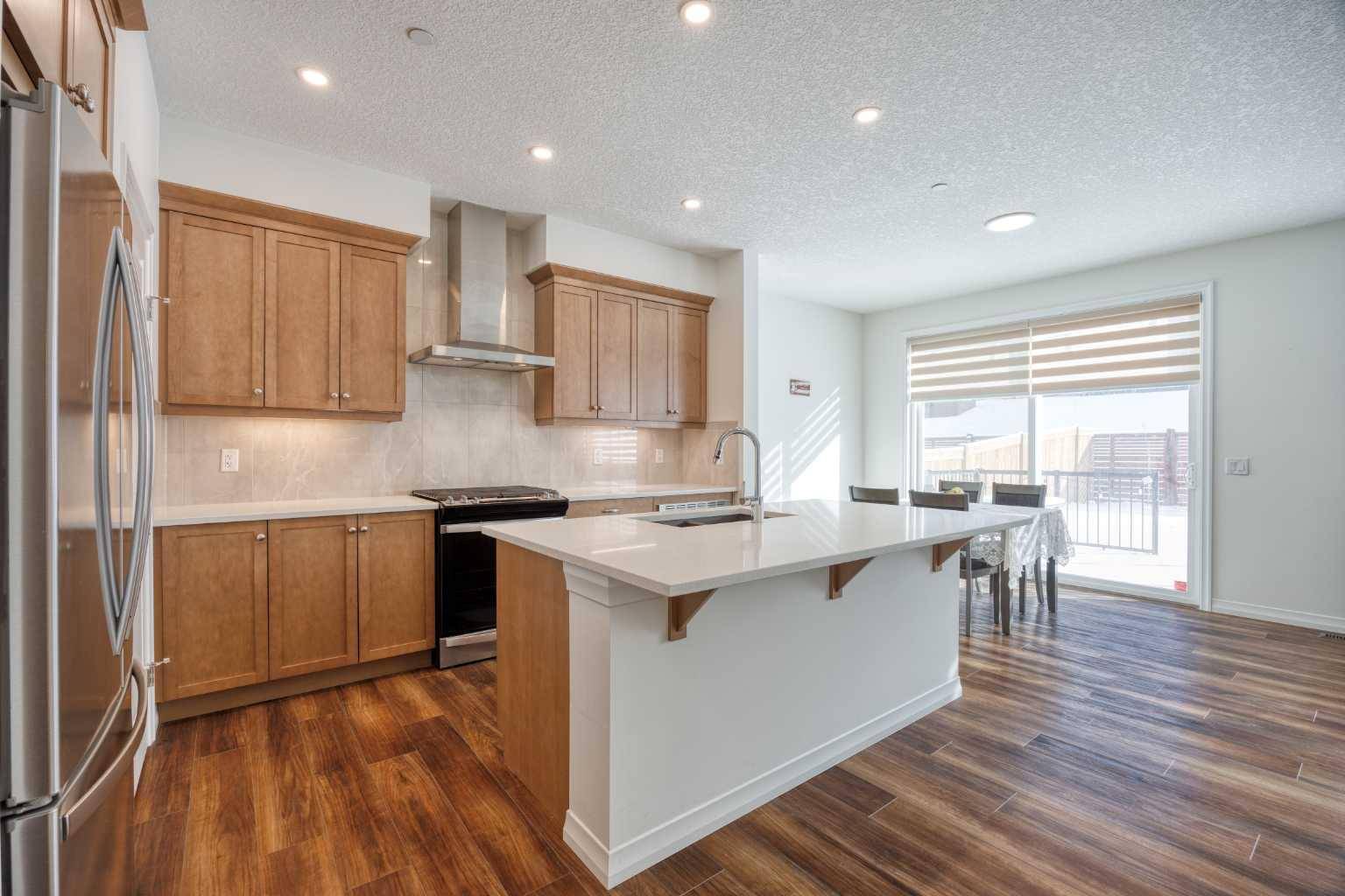 Calgary, AB T3P 1M4,244 Lucas WAY NW