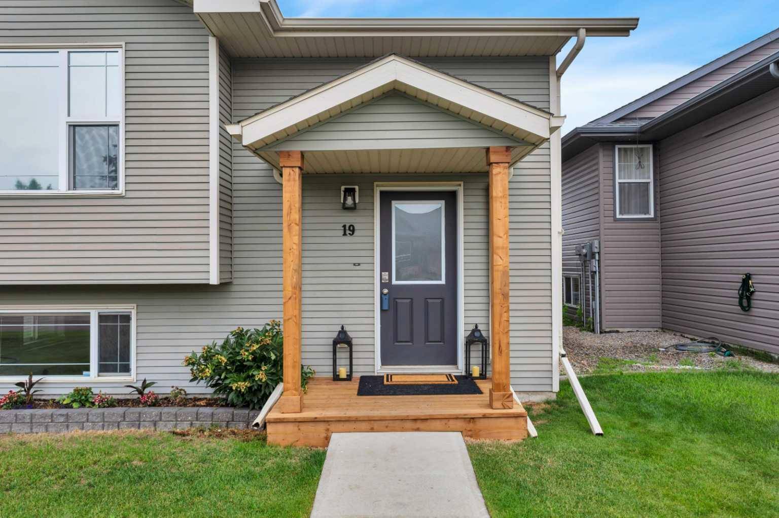 Sylvan Lake, AB T4S 0S4,19 Horne Close