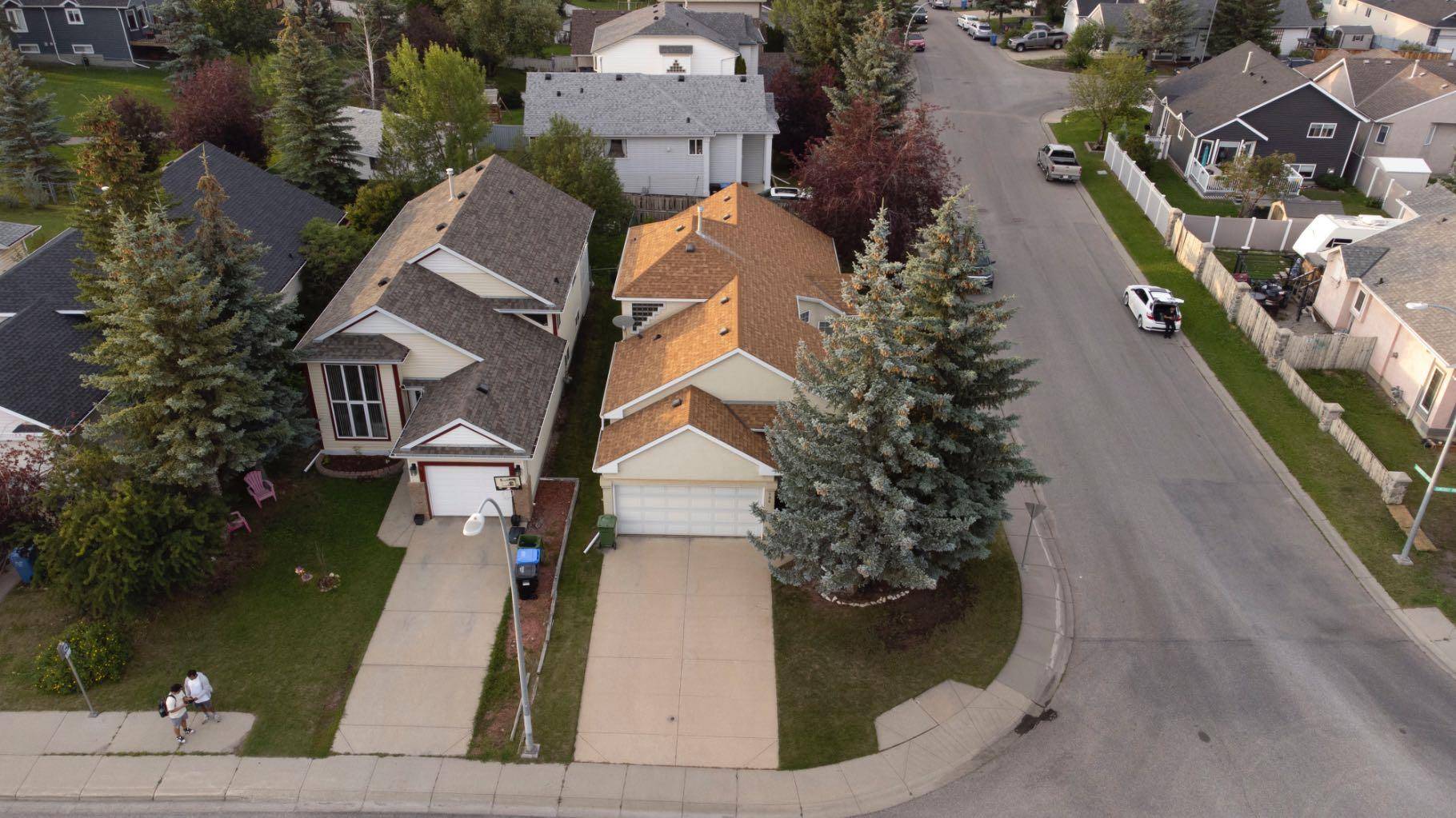 Calgary, AB T2Y 3C8,106 Somerset DR SW