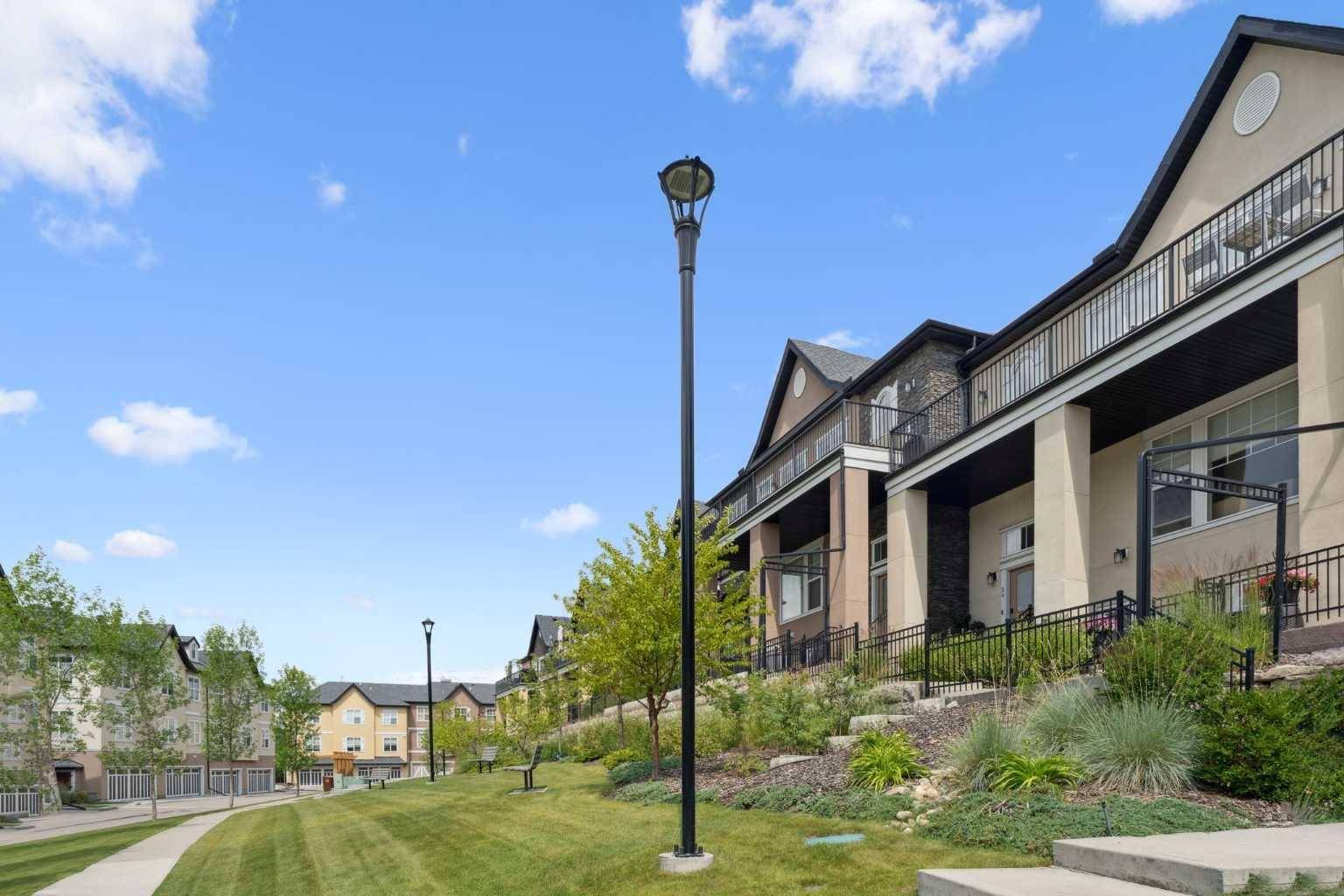 Calgary, AB t3m 1z3,30 Cranbrook Villas SE