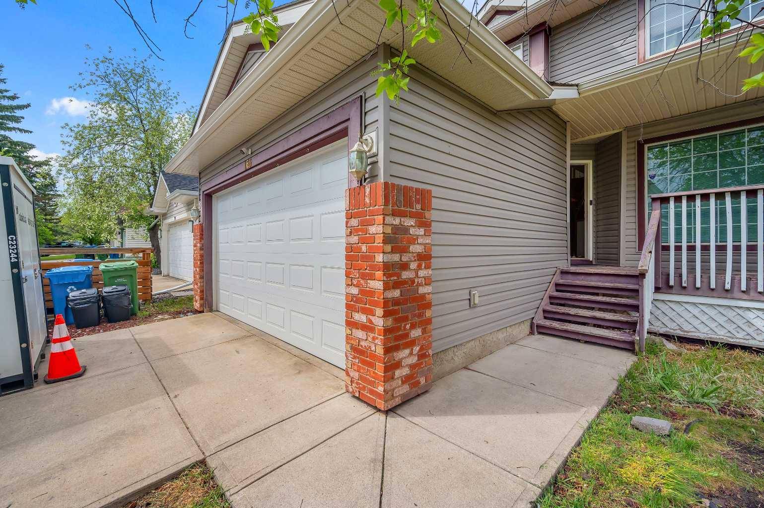 Calgary, AB T2Y 3H7,166 Somerset DR Southwest