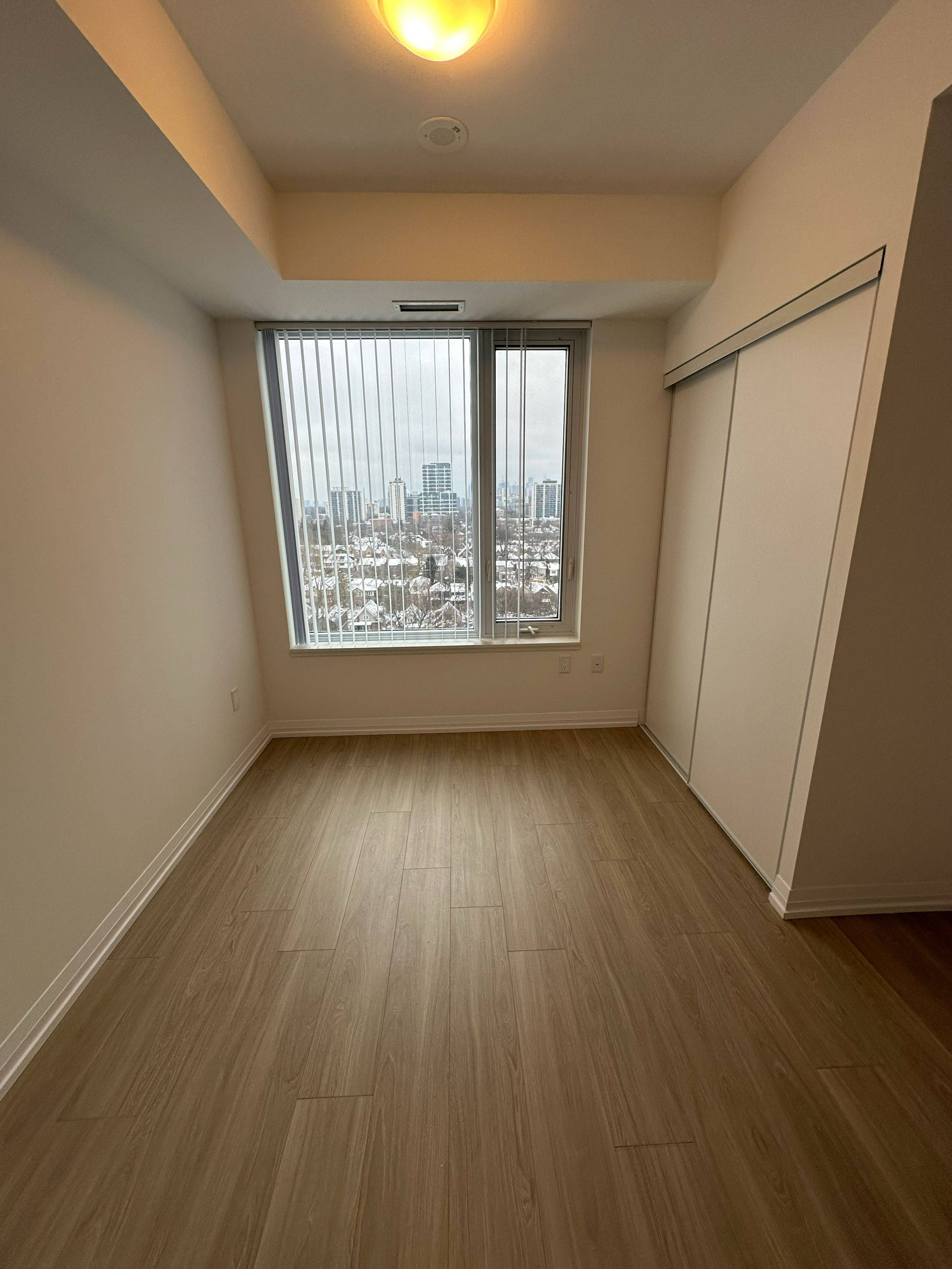 Toronto C10, ON M4S 0E3,25 Holly ST #1609