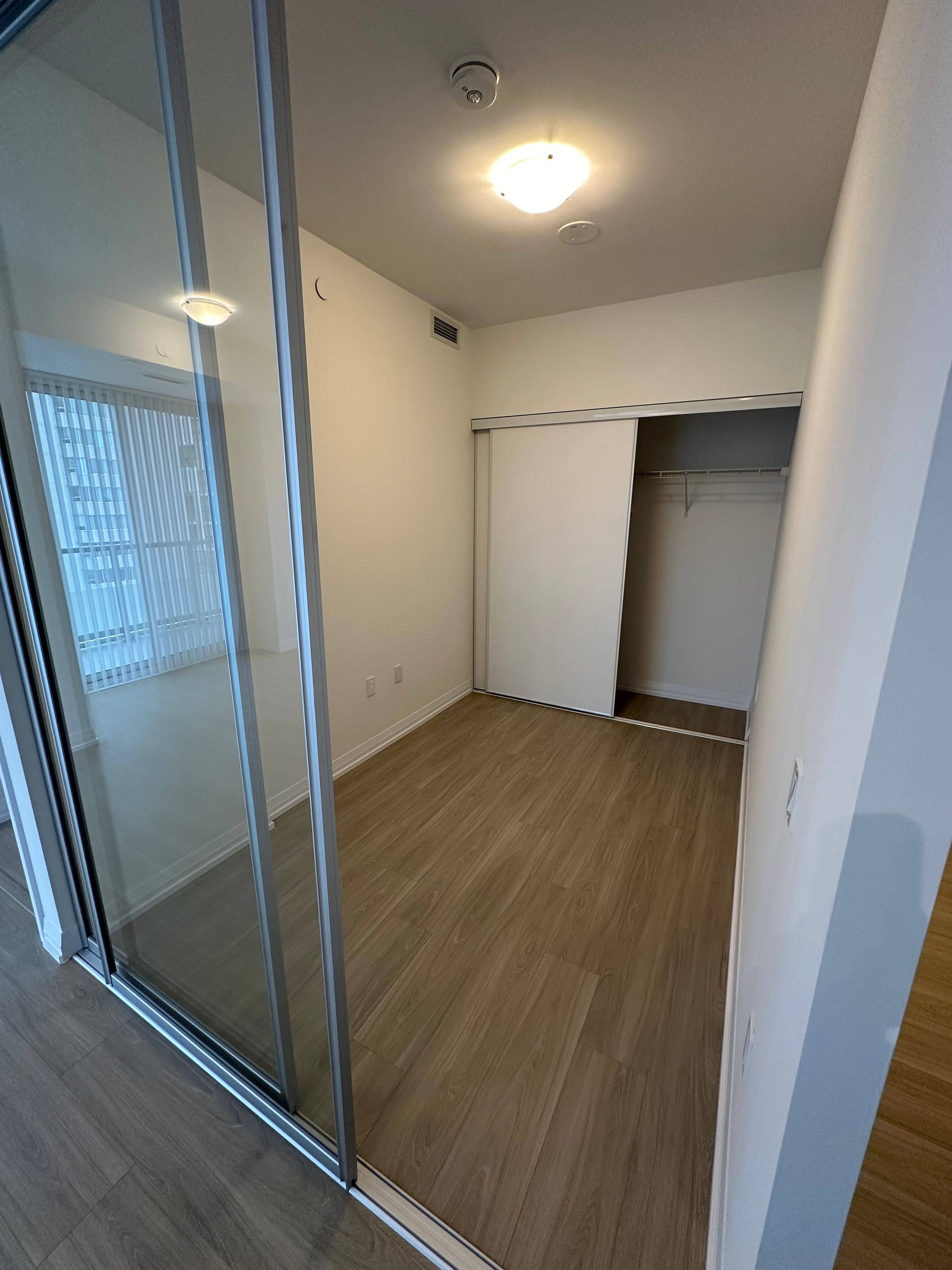 Toronto C10, ON M4S 0E3,25 Holly ST #1609