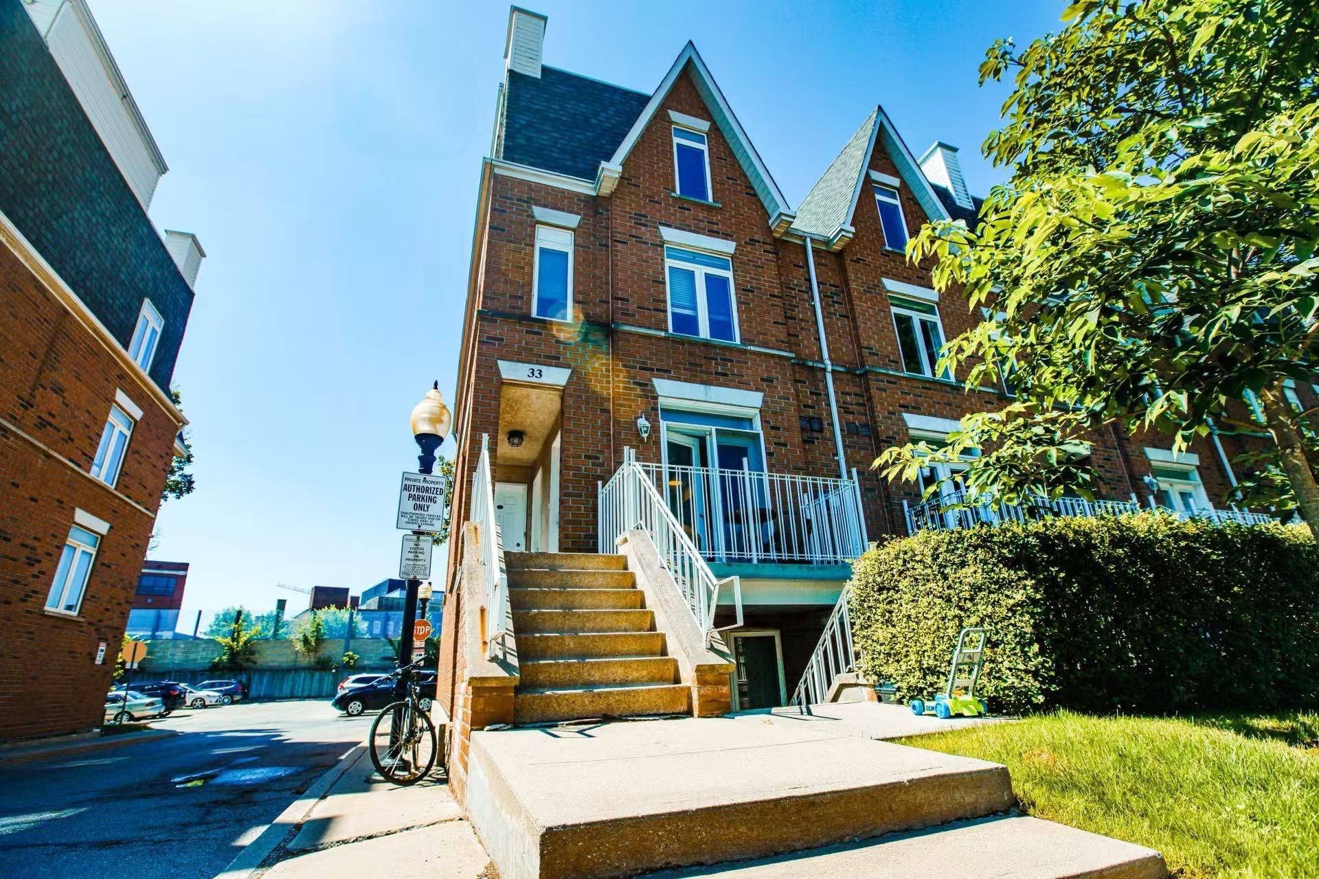 33 Sudbury ST #3302, Toronto C01, ON M6J 3W6
