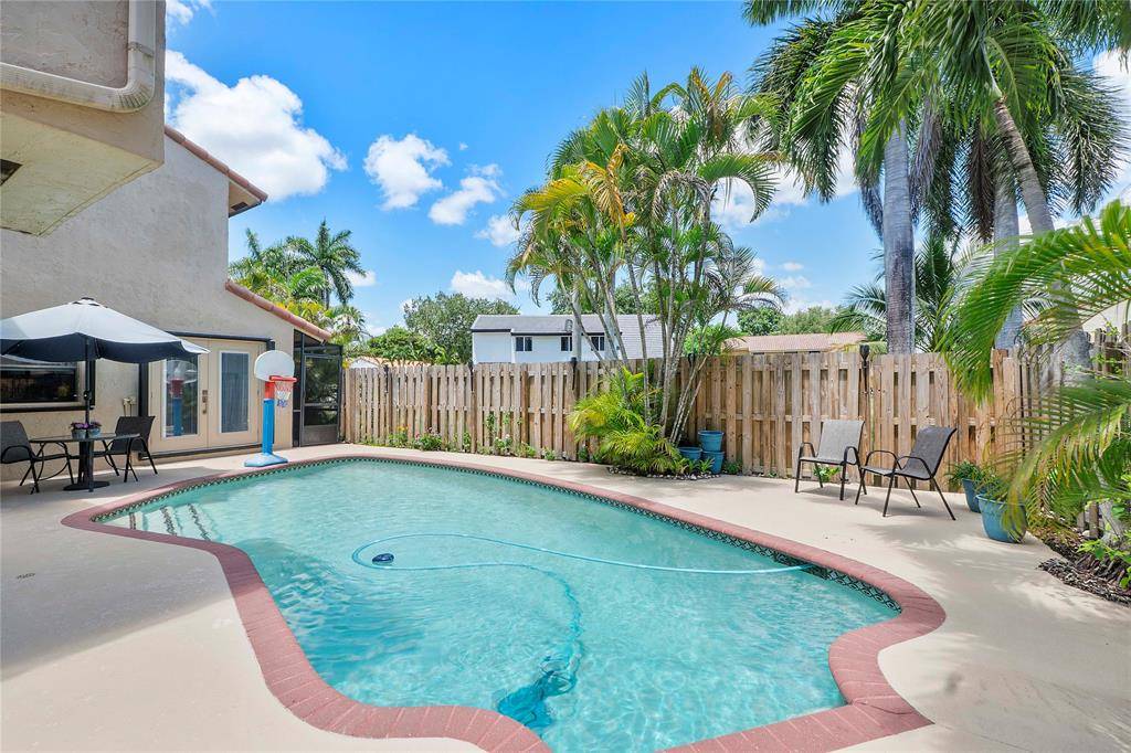 Cooper City, FL 33026,2920 E Aviary Dr
